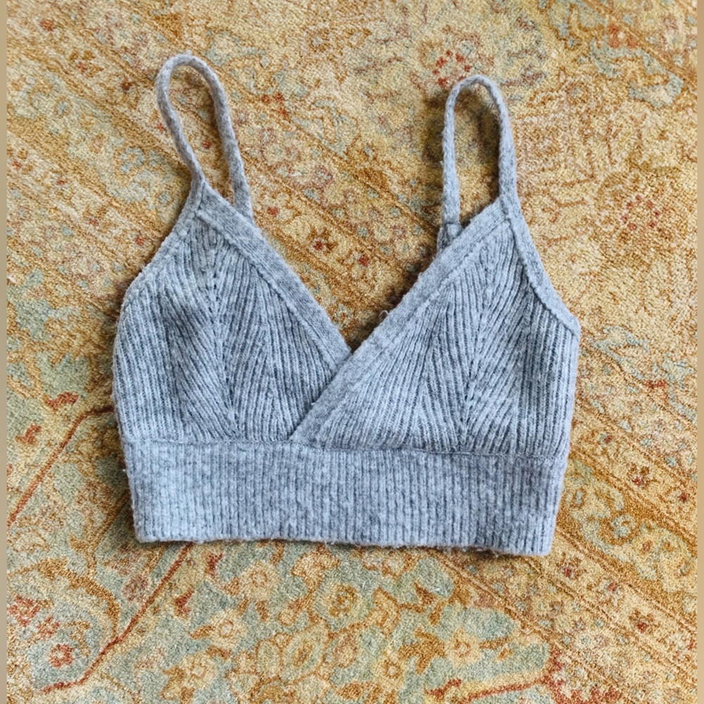 Transitional Abercrombie crop tank